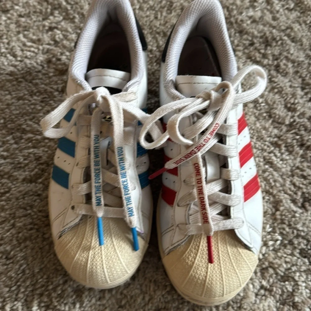 adidas 🍍 superstar
